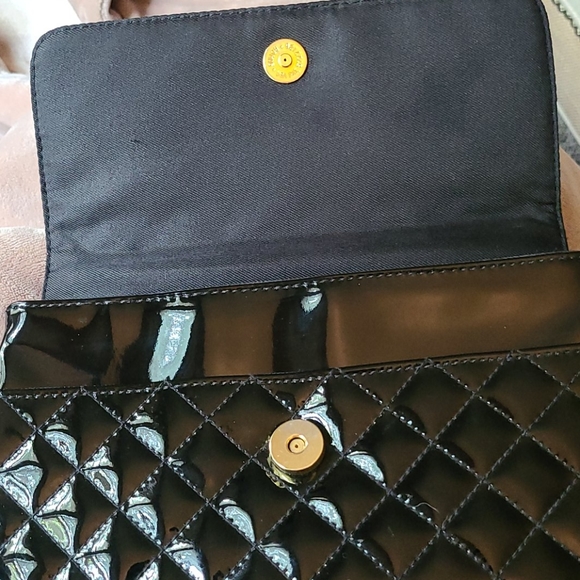 Hillard & Hanson Black Quited Evening Bag - Picture 3 of 4